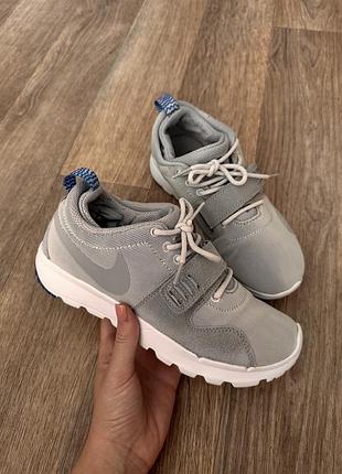 Дитячі кросівки nike 36,5 розмір