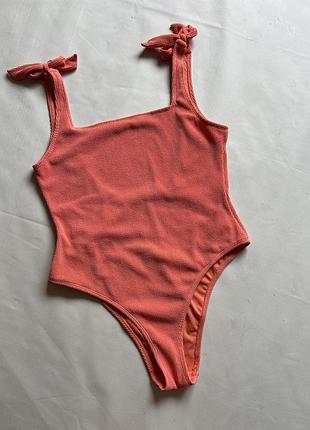 Классный сплошной сдельный слитный купальник в рубчик primark l