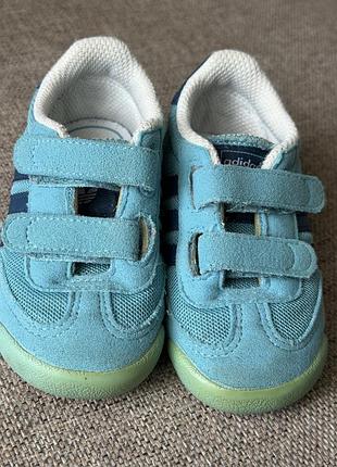 Кросівки adidas 2