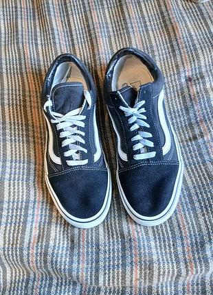 Продам мужские замшевые кеды бренда vans