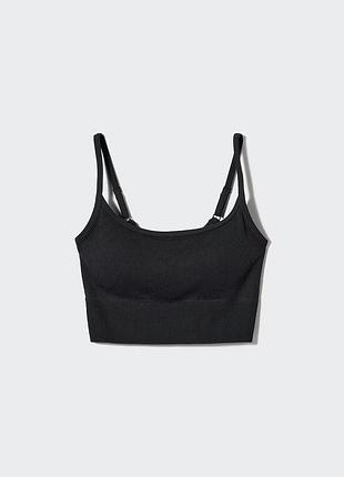 Топ з чашками uniqlo seamless