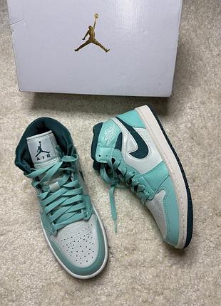 Кросівки air jordan 1 mid se “bleached turquoise”