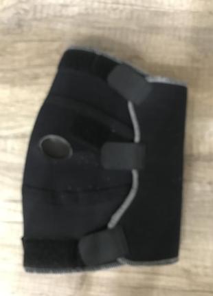 Наколенник