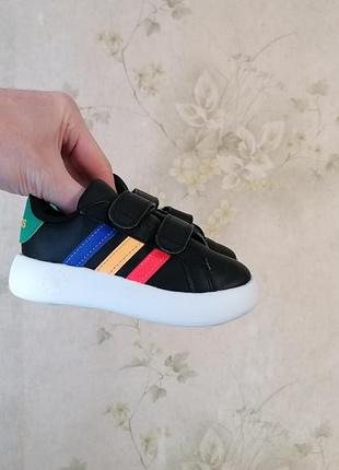 Кроссовки adidas на стопу 14,5 см
