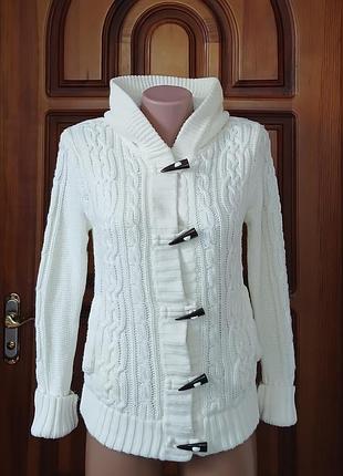 Вязаный кардиган belcci fashion с капюшоном и застежками на пуговицы-клики с петлями
