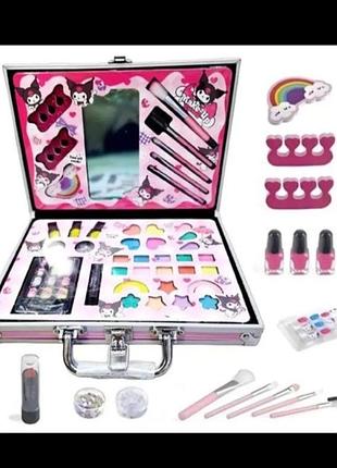 Набір дитячої декоративної косметики 40 предметів у валізі