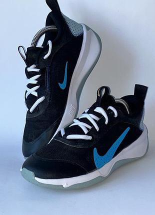 Кроссовки nike omni multi-court 37 (23,5 см) оригинал