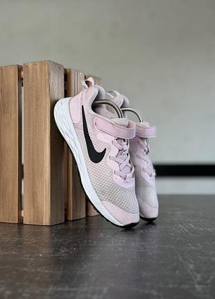 Кросівки nike