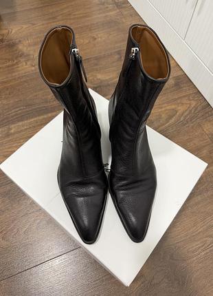 Kachorovska cowbooties