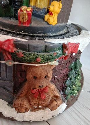 Новогодний санта у камина декор 4