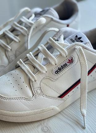 Кросівки adidas