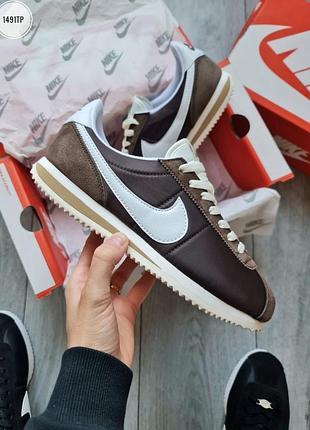 Nike cortez brown