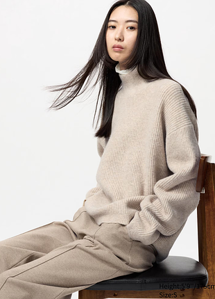 Светр джемпер водолазка з пряжі суфле uniqlo