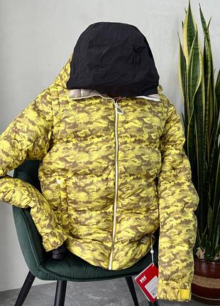 Куртка helly hansen в яскравій камуфляжній кольоровій гамі, розмір м (арт.02207)