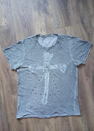 Брендова футболка pull&bear.