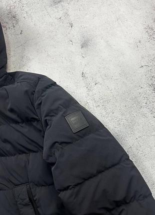 Куртка hugo boss оригинал размер 52 5