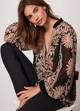 Легка блуза mint velvet у стилі бохо
