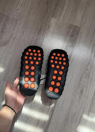 Шльопанці чоловічі nike mind чорні з помаранчевим