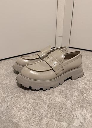 Лофери alexander mcqueen,39 розмір, оригінал,італія