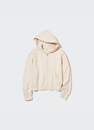 Толстовка бренда uniqlo