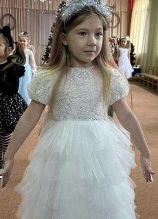 Карнавальний костюм сніжинки для дівчинки, білий