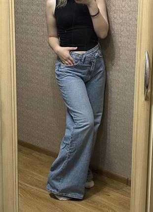 Трендовые широкие джинсы zara с асимметричным поясом (cross-over waist / wide leg)