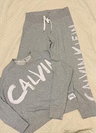 Спортивний костюм жіночий calvin klein сірий