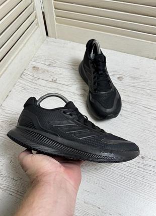 Кросівки adidas response