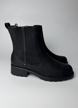 Осінні жіночі черевики челсі clarks натуральна шкіра