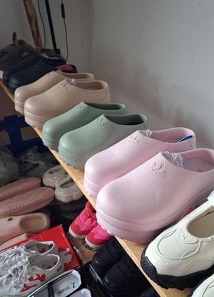 Сапожки, дутики женские мятные, нюдовые, розовые на высокой подошве adidas