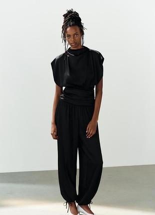 Сатиновий жіночий комбінезон чорний zara new