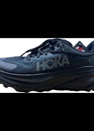 Чорні чоловічі кросівки hoka challenger atr 7 gtx (модель із водонепроникною мембраною gore-tex та  великим логотипом бренду на бічній частині);40 2/3