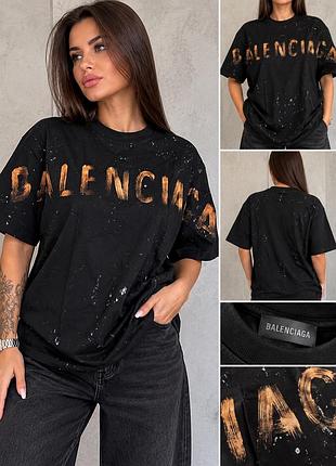 Футболка жіноча balenciaga чорна з написом