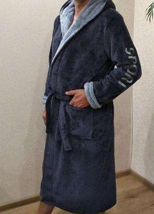 Теплый мужской халат.