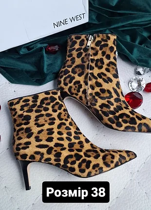 Nine west оригінал ботильони черевики з хутра поні з леопардовим принтом на невисокій шпильці