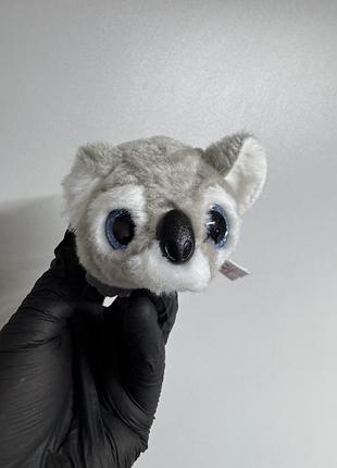 М'яку іграшку-коалу серії teeny tys (модель «kaleb») або іншу схожу міні-плюшеву іграшку бренду ty з великими блискучими очима