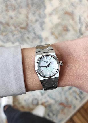 Годинник жіночий tissot prx 25 мм t137.010.11.111.00 сріблястий перламутровий циферблат