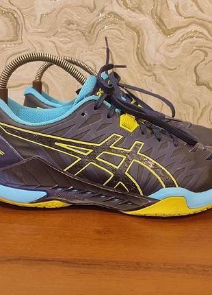 Чоловічі волейбольні кросівки asics gel-blast 2 size 44/28
розмір 44
устілка 28
стан відмінний
в наявності