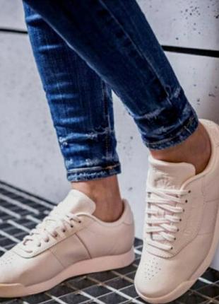 Кросівки жіночі reebok princess шкіряні рожево-пудровий з перламутровим відтінком.гарно сидять на ніжці,м'які та комфортні