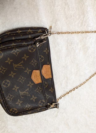 Сумка кросс боди louis vuitton original 
отличное состояние 9