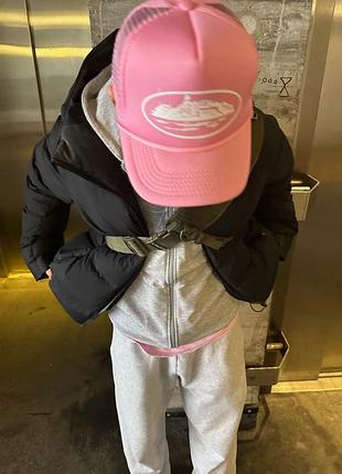 Кепка унисекс бейсболка тракер corteiz alcatraz trucker hat pink