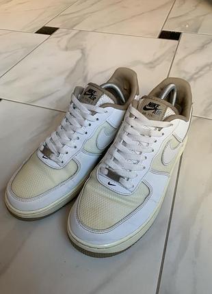 Оригінальні кросівки nike air force 1 '07 lv8 "summit white khaki" (fz5225-100) — розмір 43 (27.5 см)