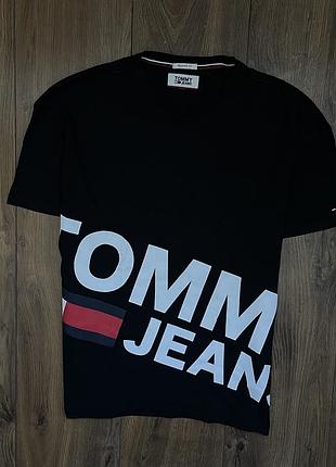 Футболка tommy jeans