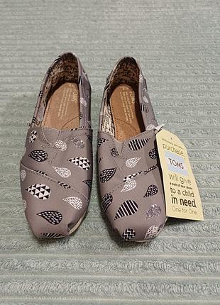 Нові сліпони toms alpargata, розмір 35.5