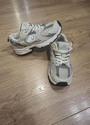 Дитячі кросівки бренд new balance 530. оригінал. (18 см)