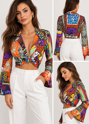 Блуза топ укороченная.цикатный дизвон.
zara .p.s