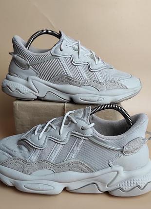 Кроссовки адедас adidas ozweego.
размер 39 длина стельки 25 см.