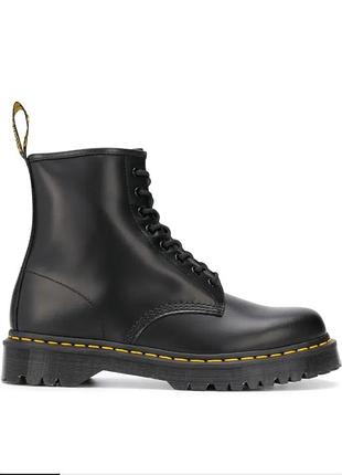 Dr. martens чоботи. оригінал.
розмір 39 довжина устілки 25 см.