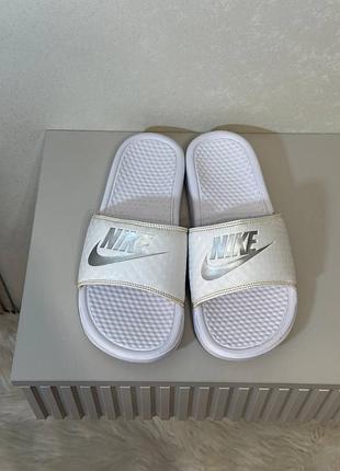 Шльопки nike  •розмір 42(27 см устілка, від краю до краю 28)