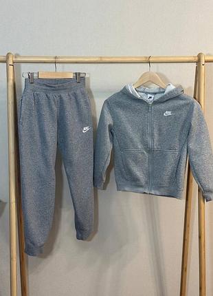 Зіпка та джогери nike з утепленням на зріст 137-147 см